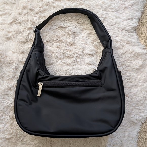Black Lululemon 4L Mini Shoulder Bag - Picture 4 of 14